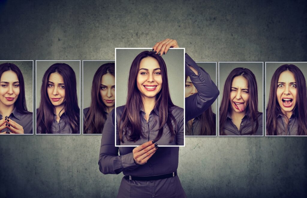EMOCIONES POSITIVAS Y NEGATIVAS